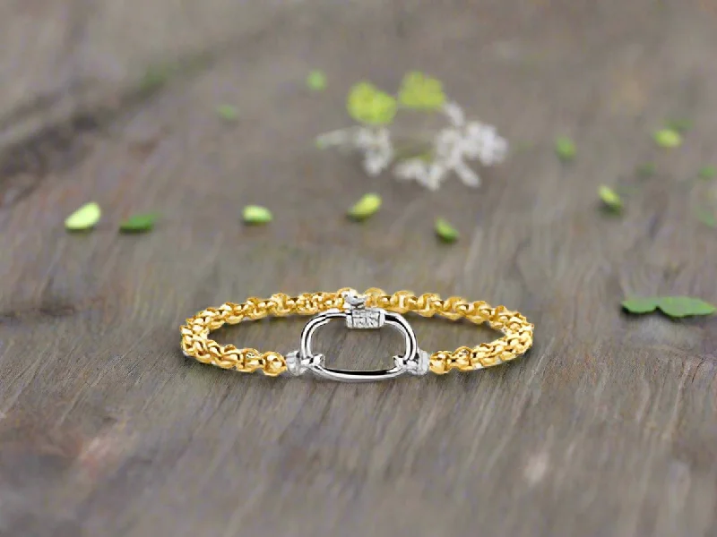 Cubic Zirconia Clasp Bracelet