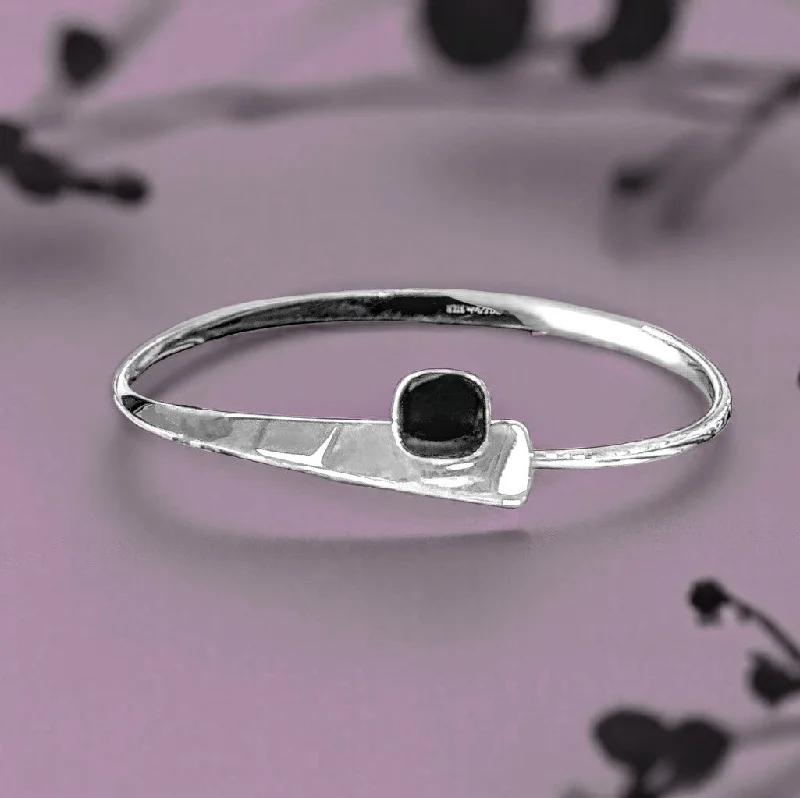 "Camber" Onyx Bracelet