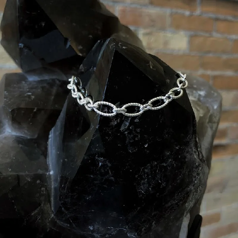 Twisted Oval Link Bracelet