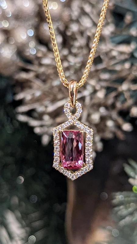 Zoma Color Precious Topaz Pendant