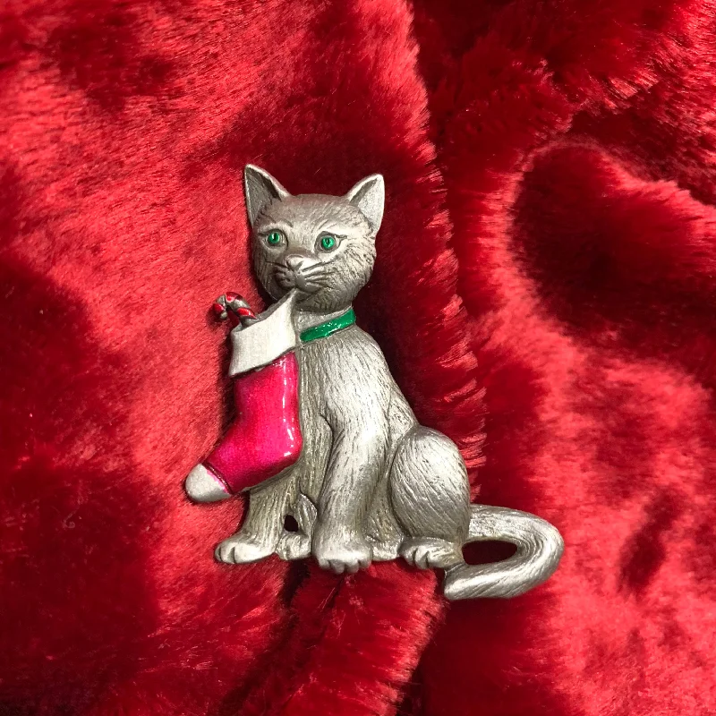 Christmas Cat brooch with stocking by JJ