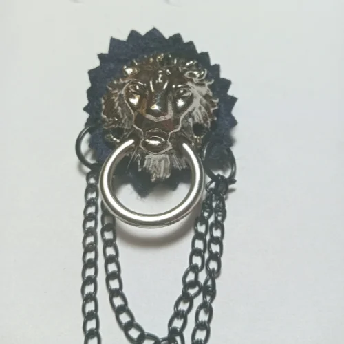 Silver Lion Face & Chain Designer Brooch