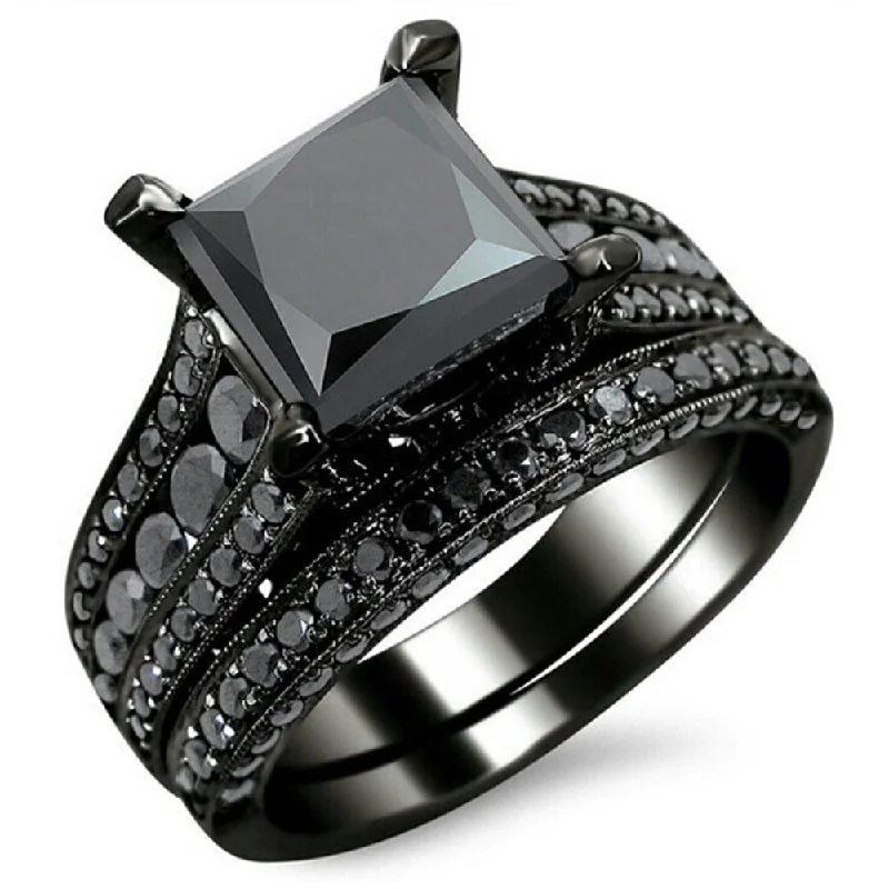 Black gold-plated vintage ring