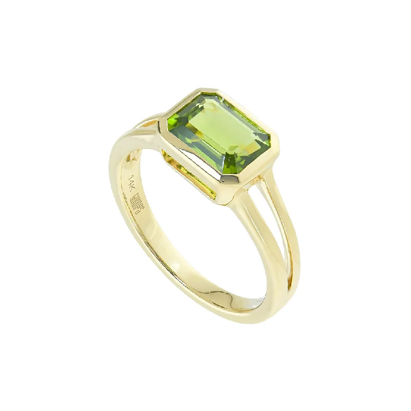 Rectangular Peridot Ring