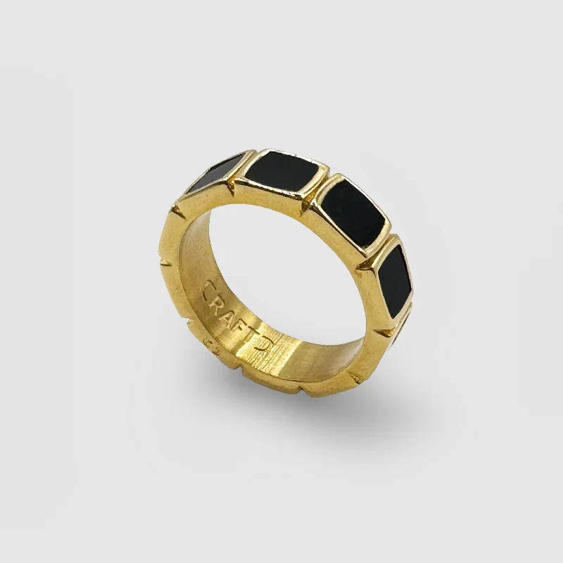 Onyx Stone Band Ring (Gold)