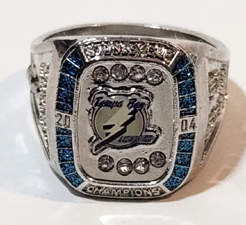 Tampa Bay Lightning 2004 Stanley Cup Champions Replica Ring