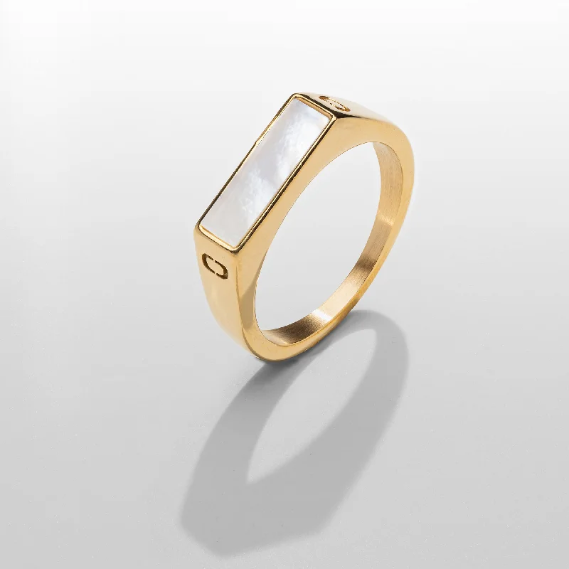 White Rectangle Stone Signet Ring (Gold)